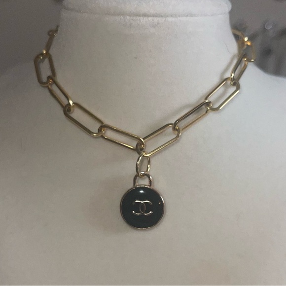 18k Gold Plated Gold Chain Bracelet with Authentic CC zipperpull. - Picture 4 of 5